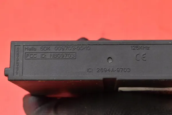 Keyless Moduulin Ohjain 13592235 Opel Insignia A image 8