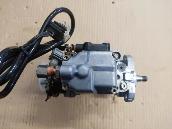 Bosch Brandstofpomp Mercedes Sprinter 2.9TDI image 5