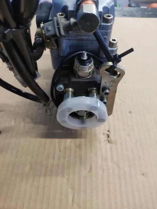 Bosch Brandstofpomp Mercedes Sprinter 2.9TDI image 8