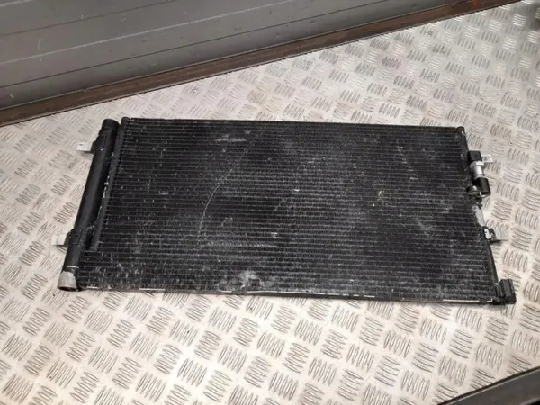 Audi A6 S6 C7 AC-kondensaattori OEM 4G0260401P image 6