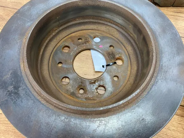 Jarrulevyt ja -palaset takana OEM komplet Jeep Wrangler image 8