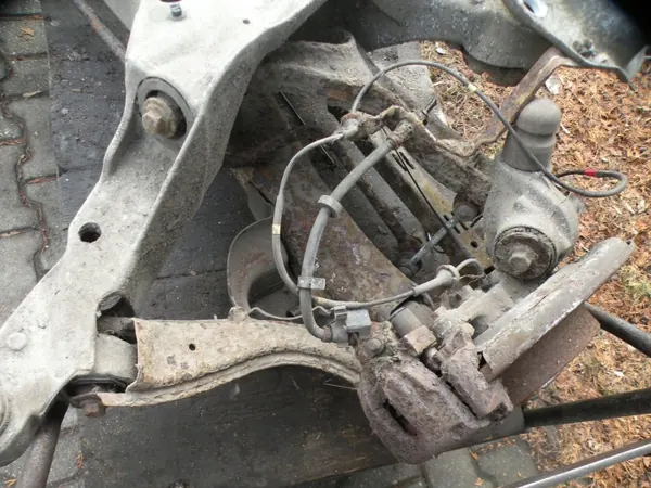 Volvo XC70 01-06 Hinterachsschwinge OEM 9200153 image 9