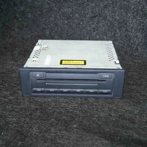 Changer CD d'occasion OEM 1Z0035111 Skoda Octavia image 2