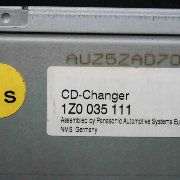 Changer CD d'occasion OEM 1Z0035111 Skoda Octavia image 6