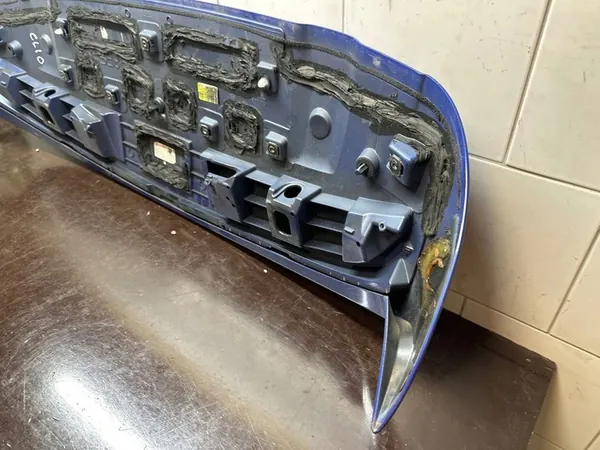 Spoiler de porta-malas Renault Clio IV 960305991R image 6