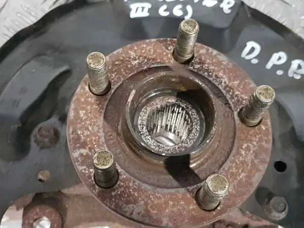 2002 Subaru Impreza II Mozzo Ruota Anteriore 28313AE020 image 3