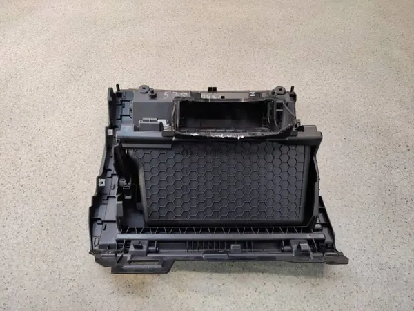 Luvete passageiro OEM 5NB857101A55 para VW Tiguan II image 3
