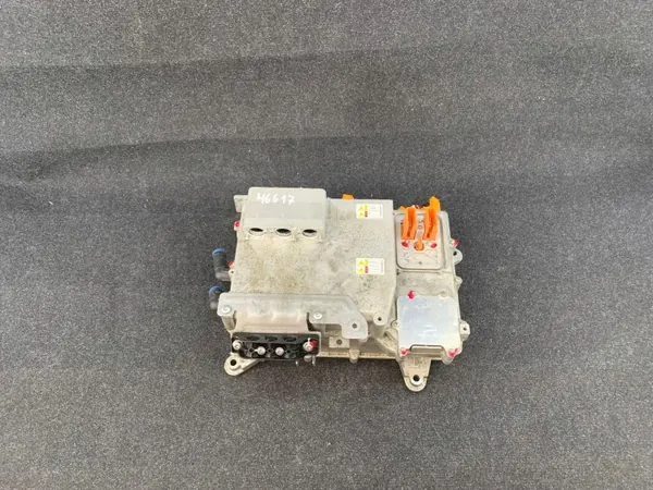 Inversor Polestar 2 OEM 32335134 - Usado image 2