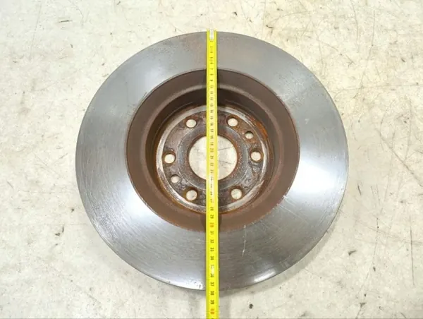 Disque de frein avant OEM 267557 pour Jeep Wagoneer 2022 image 6