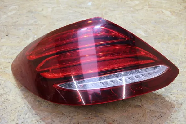 Linker achterlamp MERCEDES-BENZ E (W213) A2139067900 image 3