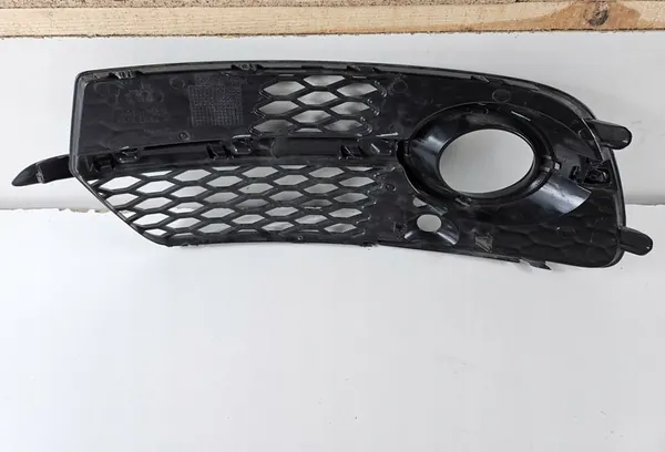 AUDI Q5 8R0 S-LINE Rejilla de Parachoques Delantero 8R0807682N image 2