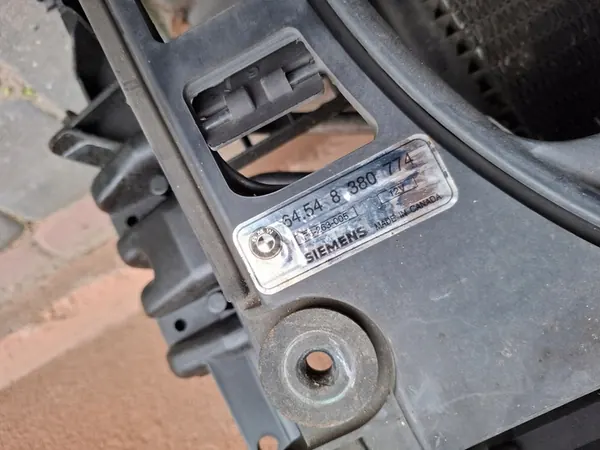 BMW 7 E38 730 Conjunto Climatización Radiador Ventilador 8380774 OE image 5