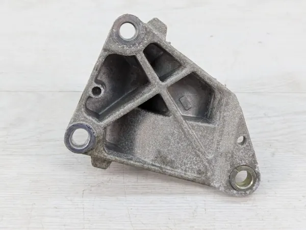 Soporte de rodamiento OEM 397746410R Renault Arkana image 4