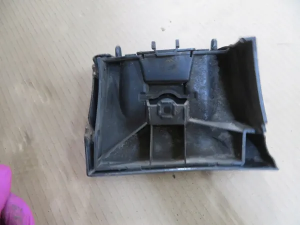 Volvo XC60 II Stänkskärm OEM 32216696 Höger image 9