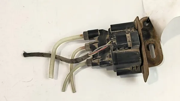 Distributeur d'occasion OEM A2513200158 Mercedes-Benz image 4