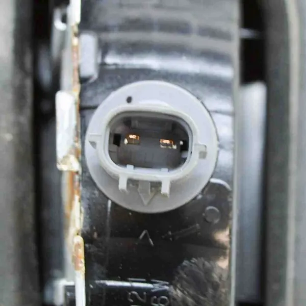 Luz trasera izquierda Mitsubishi ASX 8336A087 image 4