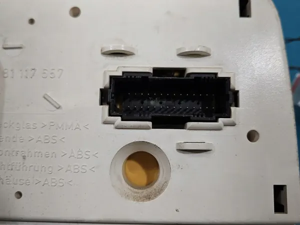 Snelheidsmeter VW Transporter T4 2.4D 81117657 OEM image 4
