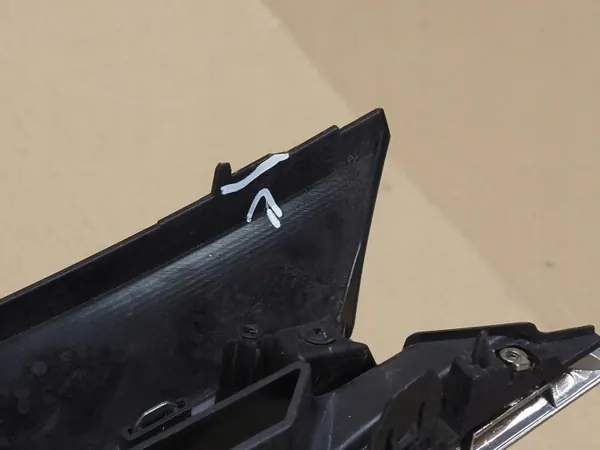 Renault Arkana Frontstoßstangengitter OEM 623103515R image 4