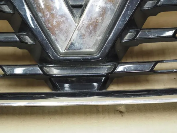 Renault Arkana Frontstoßstangengitter OEM 623103515R image 6