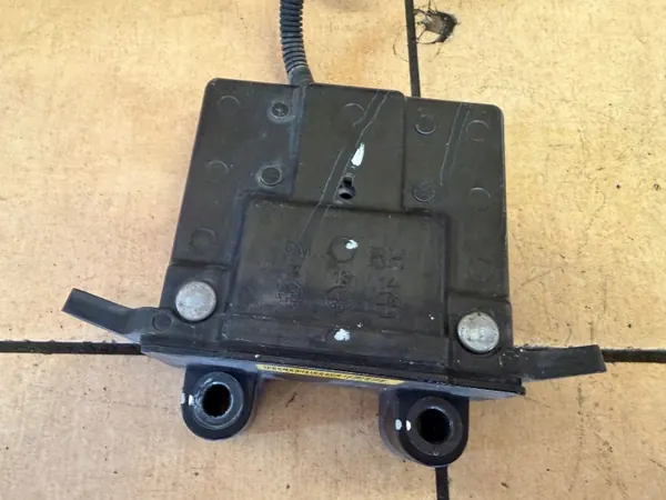 Rechter motorkapscharnier OEM 791602W000 Hyundai Santa Fe III image 3