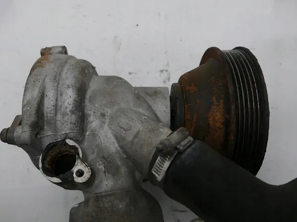 MERCEDES S W126 3.0 Vattenpump OEM 1032000117 image 4