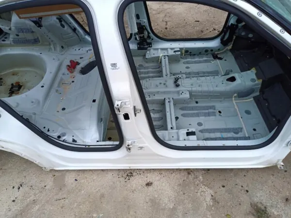 OEM 23081/Wrakowisko Opel Mokka II B Pilar Derecho image 3