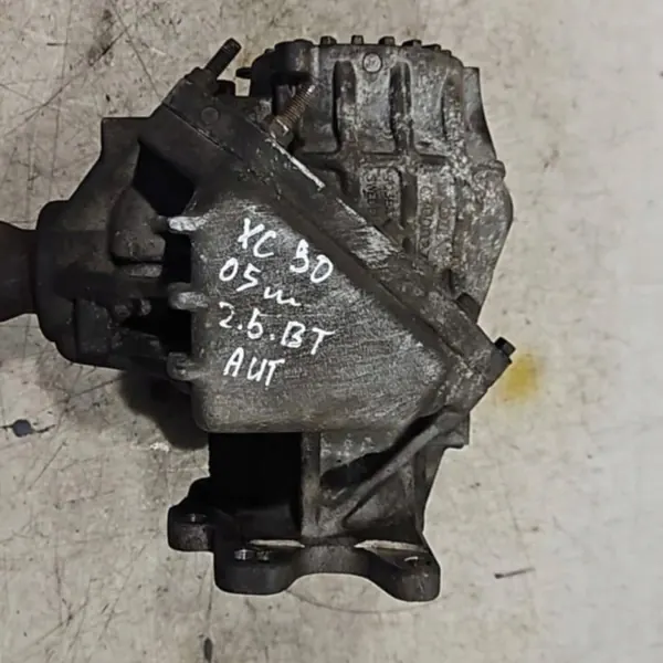 Volvo verdeelkast OEM 30700027 - Gebruikt image 3