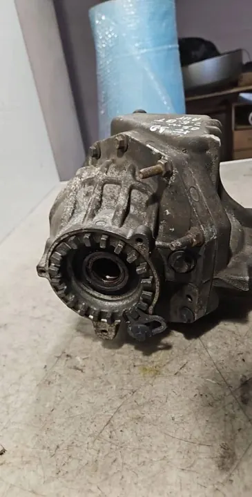 Volvo verdeelkast OEM 30700027 - Gebruikt image 4