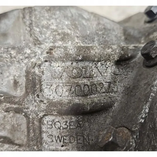 Volvo verdeelkast OEM 30700027 - Gebruikt image 5