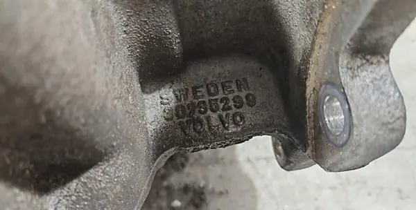 Volvo verdeelkast OEM 30700027 - Gebruikt image 6