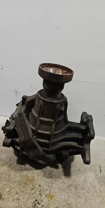 Volvo verdeelkast OEM 30700027 - Gebruikt image 7