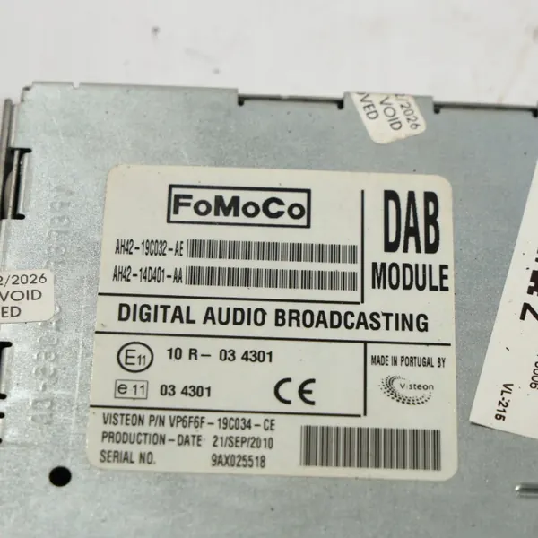Land Rover DAB-radiomottagarmodul OEM AH42-19C032-AE image 9