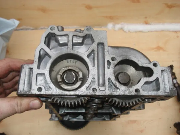 Kamaxeltäck OEM 55565886 för Opel Vectra C image 4