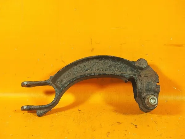 Audi A5 8T Linker Stoßdämpferhalter OEM 8k0413037l image 2