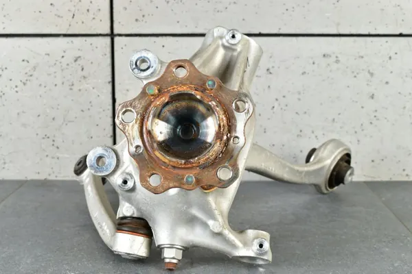 BMW F87 F80 M4 F82 F83 Mozzo Anteriore Destro image 5