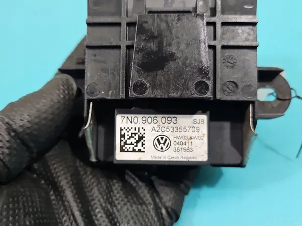 Bränslepumpstyrmodul VW Sharan II 10- OEM 7N0906093 image 6