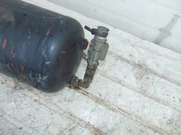 Luchttank 30L OEM 000685 voor Atego 1318 2003 image 4