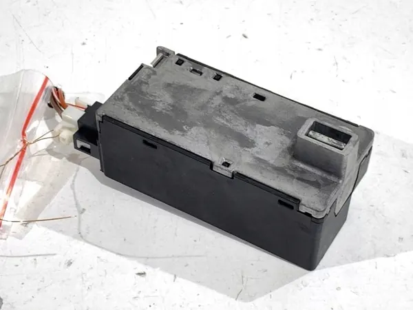 Ohjauslukko OEM A0999000400 Mercedes W176 2012-2018 image 2