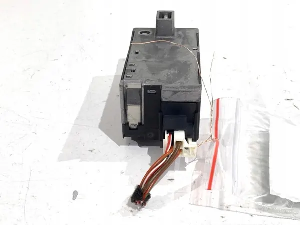 Ohjauslukko OEM A0999000400 Mercedes W176 2012-2018 image 3