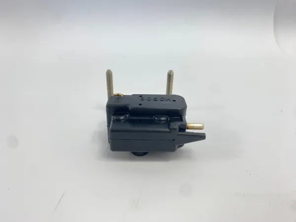 Régulateur Pression Carburant OEM 2437020007 Mercedes image 3