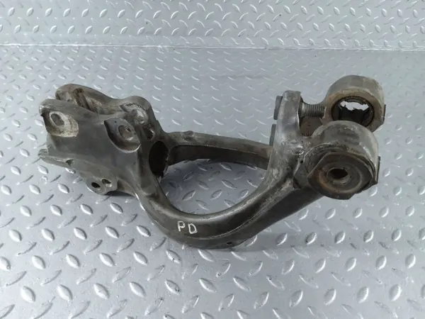 Cadillac XTS främre höger nedre stötdämparfäste OEM 23189141 image 2