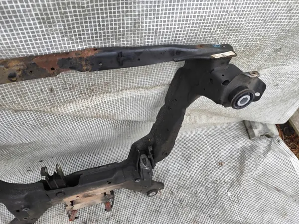 Volvo S60 II V60 Lift 14-18 Berceau Suspension Avant 31406807 image 4