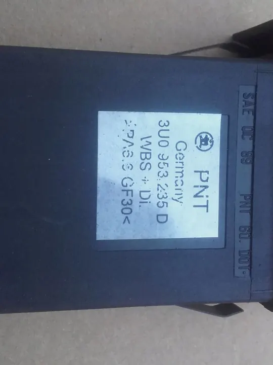 Skoda Panel 3U0953235D image 3