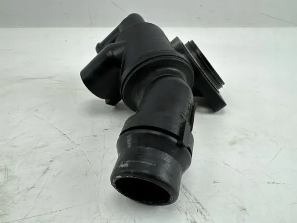 Volkswagen Golf VI 2010 Carcasa de termostato OEM 06F121111H image 8