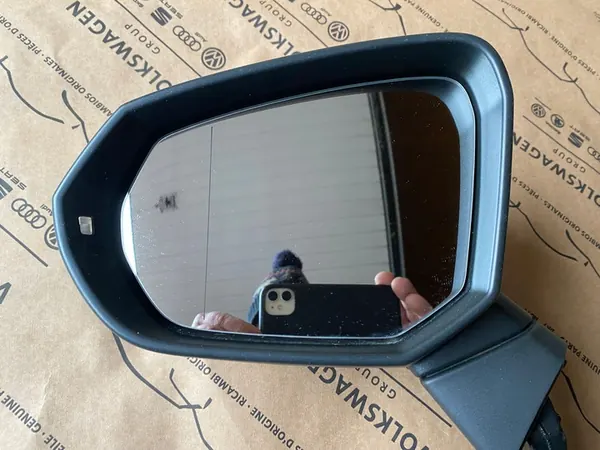 AUDI Q3 Vasemman Peili LS9R 10 Pin 2020 OEM 83B857409F image 6