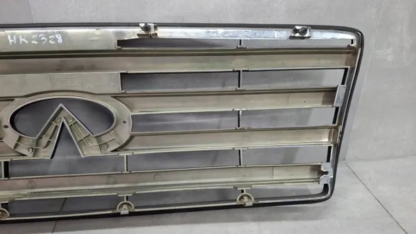 Grille chromée Infiniti QX56 II OEM 623107S600 image 10