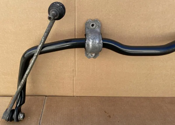 Stabilizzatore Anteriore 3Q0411303J VW Skoda image 2