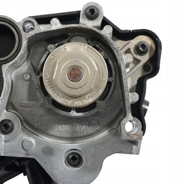 OEM 04E121600BE vesipumppu Audi A3 8V:lle image 9