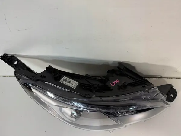 Rechter Voorlicht Peugeot 2008 I 1 Lift FL 2016- LED image 4