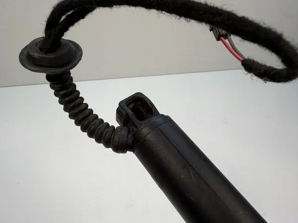 Elektrisk baklucka aktuator SKODA SUPERB II 3T0827852C image 3